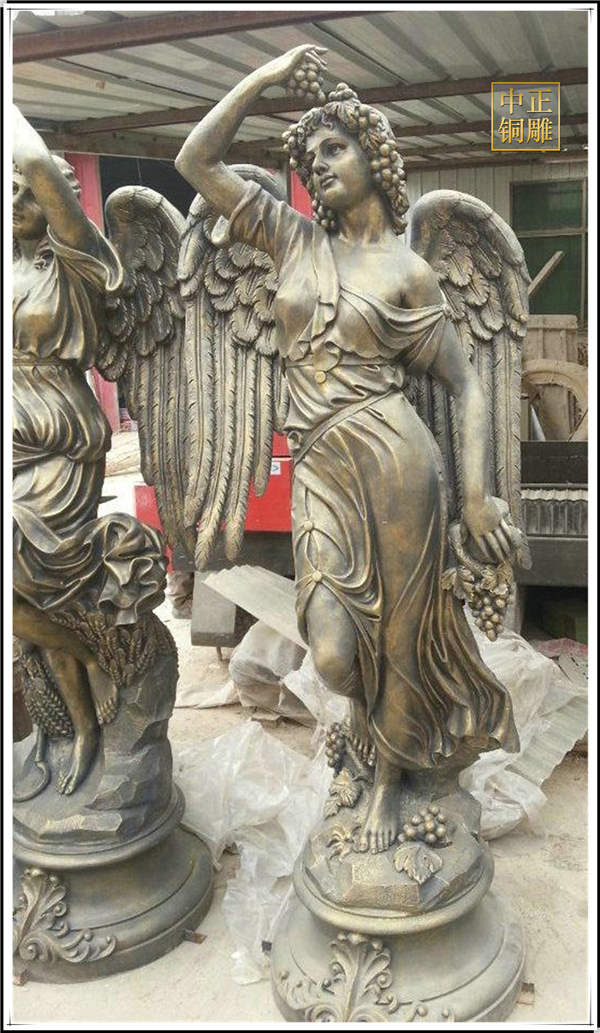 四季女神铜雕塑.jpg