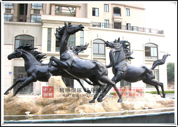 大型铜马雕塑.jpg