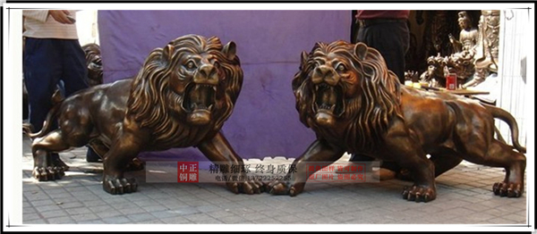 铸铜故宫狮.jpg