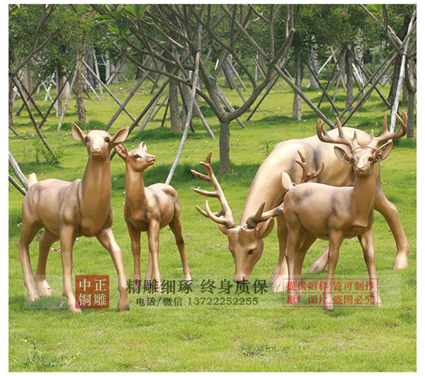 公园小鹿铜雕.png