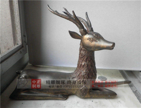 厂家直销铜鹿雕塑.jpg