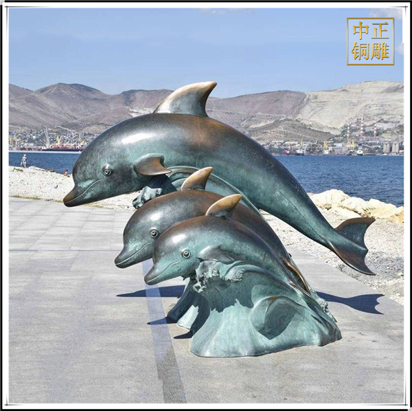 海豚雕塑图片.jpg