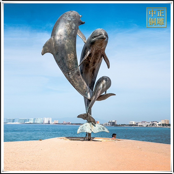园林海豚雕塑.jpg