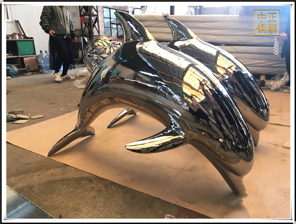 厂家直销海豚雕塑.jpg