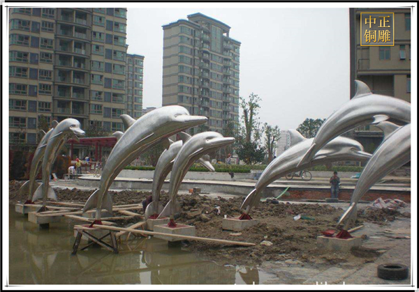 大型海豚景观雕塑.jpg