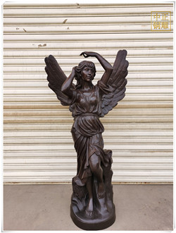 西方天使女铜雕像
