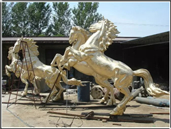 马踏飞燕铜马雕塑