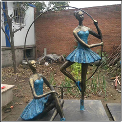 学校舞者雕塑