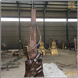 铜枪景观雕塑 