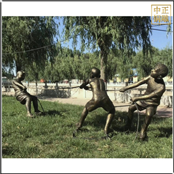校园小孩拔河人物铜雕塑