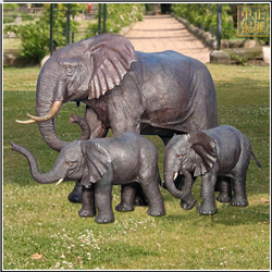 大象带着小象铜雕塑铸造