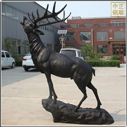2米高铜鹿雕塑