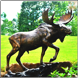 大型驼鹿雕塑铸造