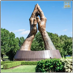 园林广场大型手掌铜雕塑