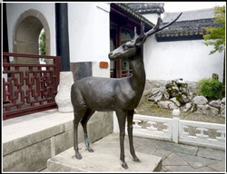 铜鹿雕塑定做厂家