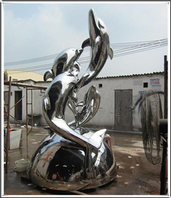 动物雕塑海豚