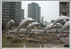 不锈钢海豚雕塑图片