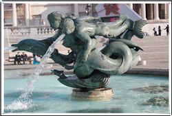 喷水广场雕塑