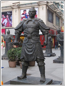 商场古代岳飞铜像